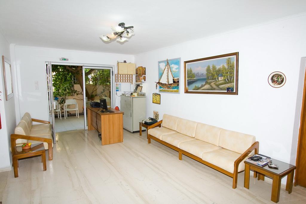 Valkaniotis Apartments Loutra Edipsou  Exterior photo